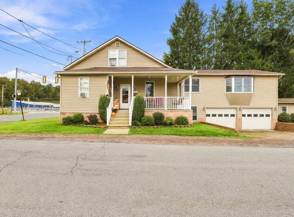 2314 Stadium Drive, Windber, PA 15963