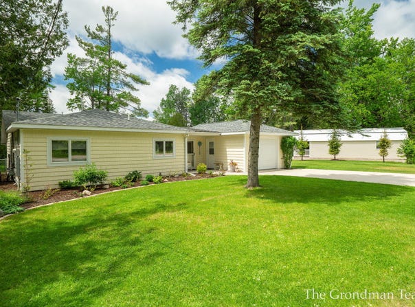 7170 Spring Street, Alanson, MI 49706