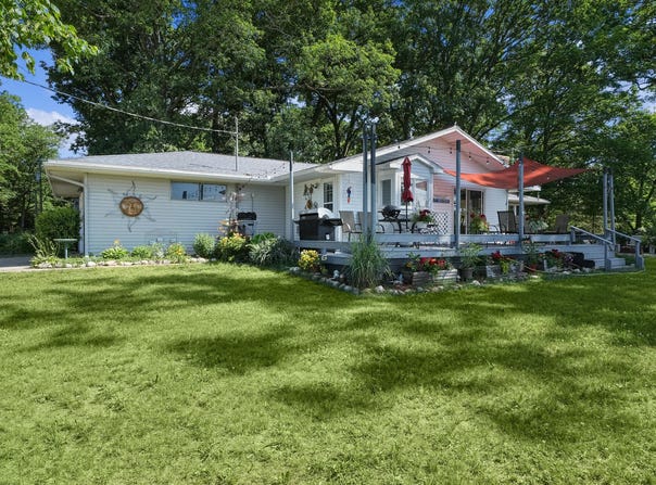 11560 Thrush Drive, Lakeview, MI 48850