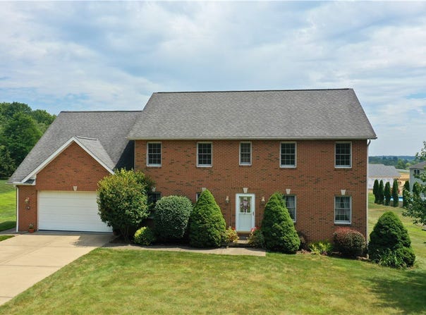 10 Carriage Lane, Pine Twp, PA 16127