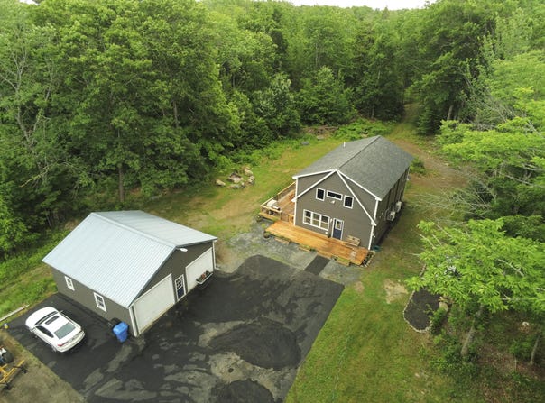 1083 North Road, Newburgh, ME 04444