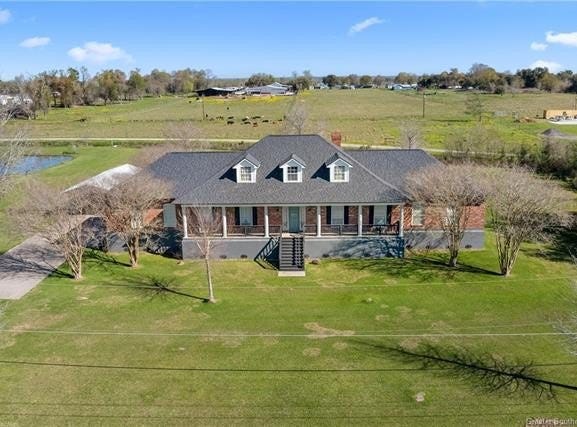 135 Country Lane, Lake Charles, LA 70607