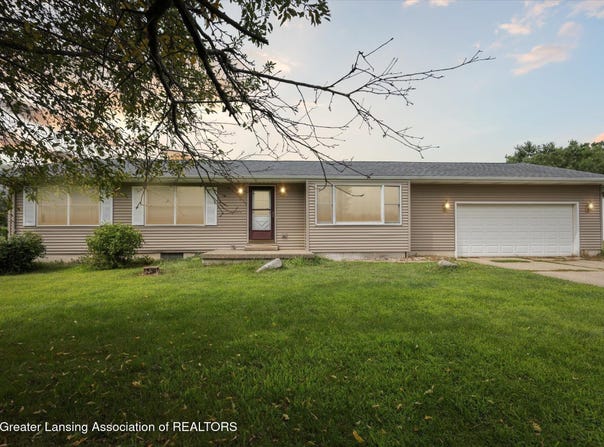 4079 Jenks Highway, Charlotte, MI 48813