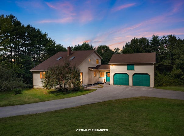 196 Case Road, Winthrop, ME 04364