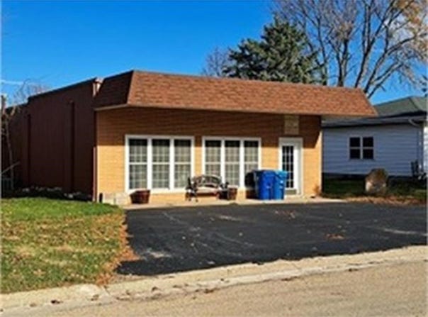 308 NW 4th Avenue, CASCADE, IA 52033