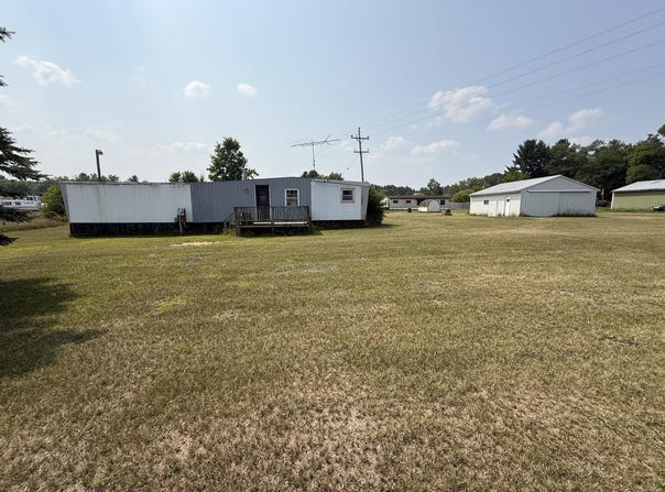 3259 S Chase Avenue, Newaygo, MI 49337