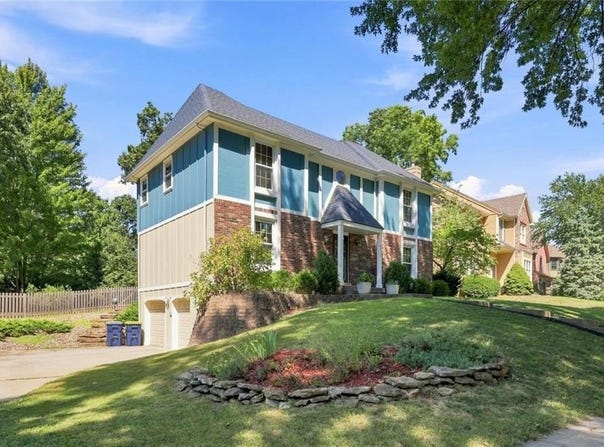 6112 N Strathbury Avenue, Kansas City, MO 64151