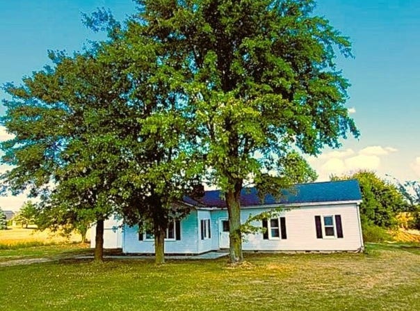 2781 Benner Highway, Adrian, MI 49221