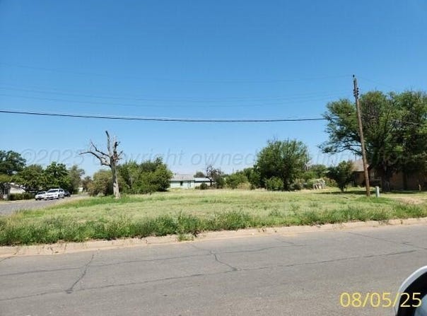 701 E Browning Ave, Pampa, TX 79065
