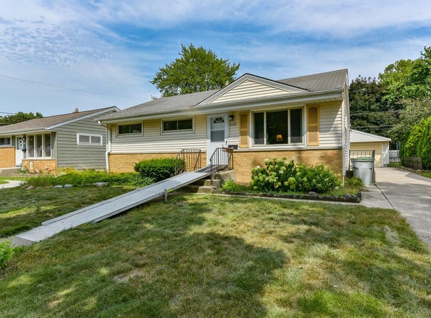 2822 S 67th St, Milwaukee, WI 53219