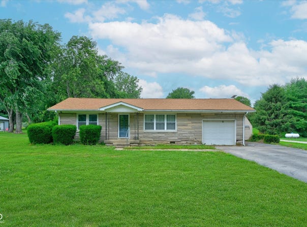 4150 W 600 S, Shelbyville, IN 46176