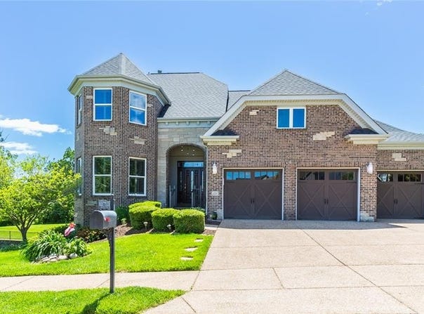 106 Tuscany Trace Drive, St Charles, MO 63303