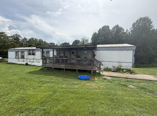 157 Ravenwood Drive, London, KY 40741