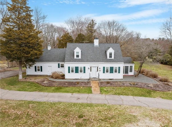 3225 Diamond Hill Road, Cumberland, RI 02864