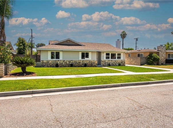 5470 Greenbrier Dr, Riverside, CA 92504