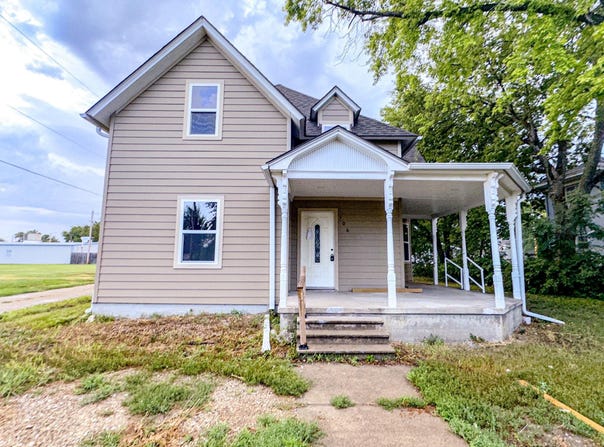 106 S Cedar St, Abilene, KS 67410
