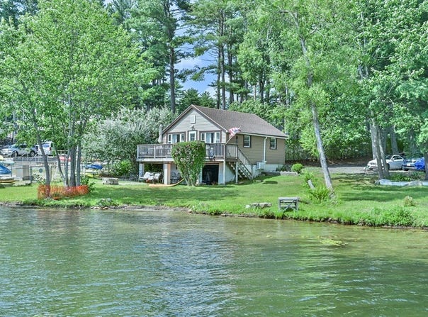 27 Lakeview Rd., Webster, MA 01570