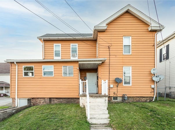 302 E Washington Ave, Connellsville, PA 15425