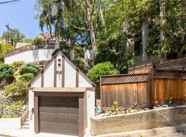 641 Canyon Drive, Glendale, CA 91206