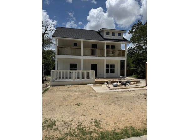 1104 Berkeley Street, College Station, TX 77840