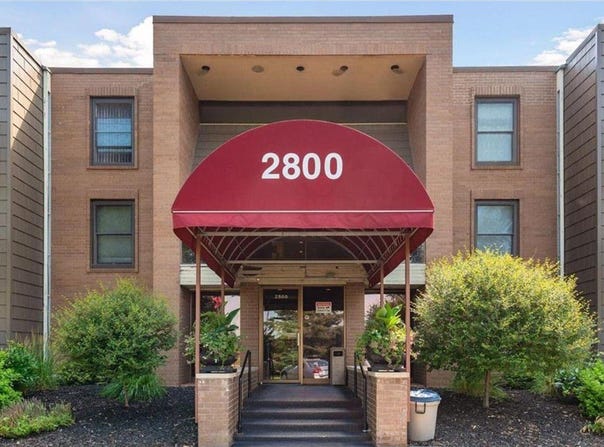 2800 Hamline Avenue N, Roseville, MN 55113