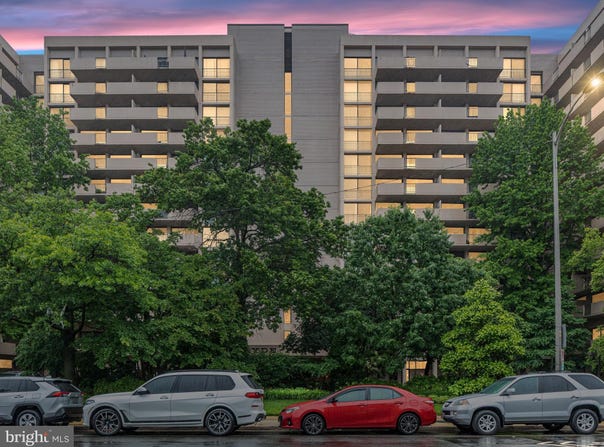 4141 N HENDERSON ROAD N, ARLINGTON, VA 22203