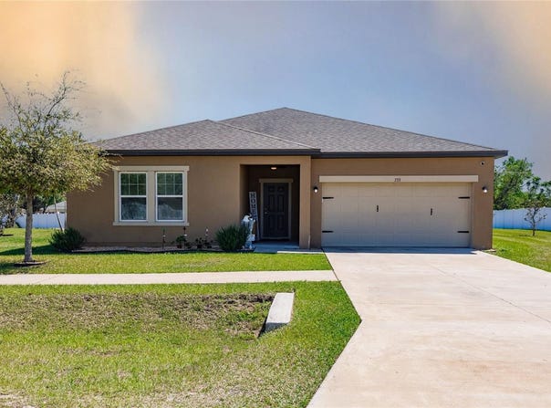 733 GARDEN OAKS SQUARE, SEFFNER, FL 33584