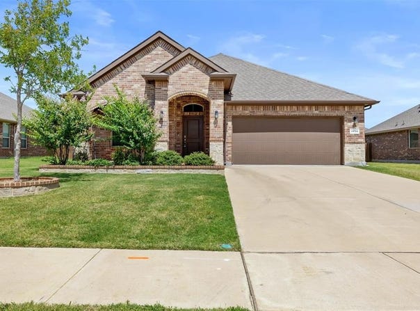 3436 Rebecca Lane, Krum, TX 76249