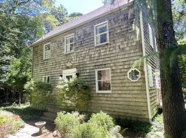 148 OAK VIEW HWY, East Hampton, NY 11937