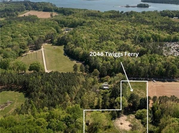 2048 Twiggs Ferry Road, Hartfield, VA 23071