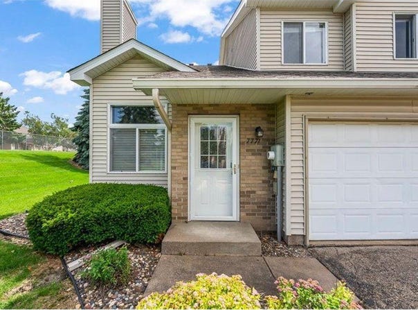 7771 Hemingway Avenue S, Cottage Grove, MN 55016