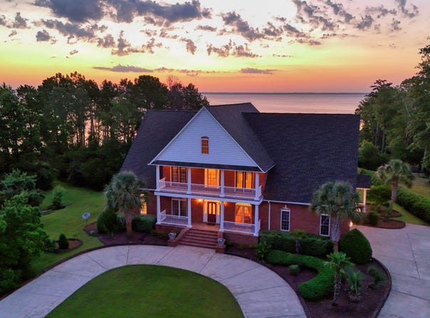 240 Drake Landing, New Bern, NC 28560