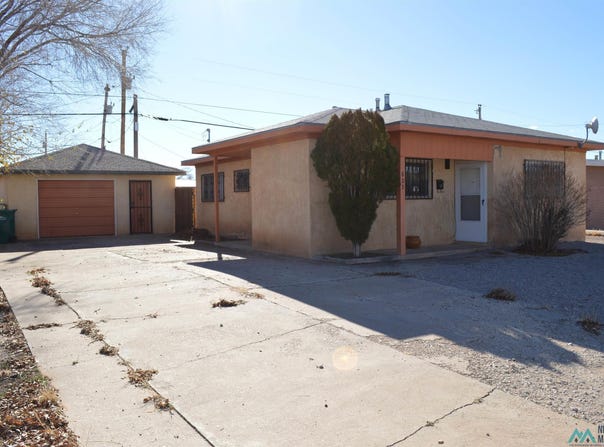 805 Truman Avenue, Grants, NM 87020