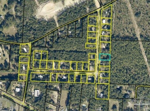 Pickens Cir, Baker, FL 32531