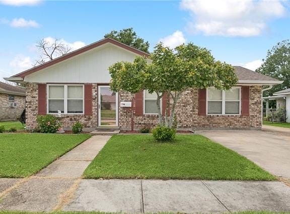 772 OAKWOOD Drive, Terrytown, LA 70056