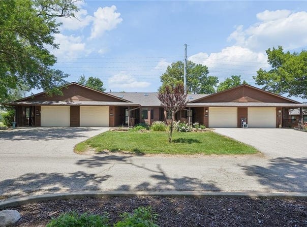 140 35th St Drive SE, Cedar Rapids, IA 52403