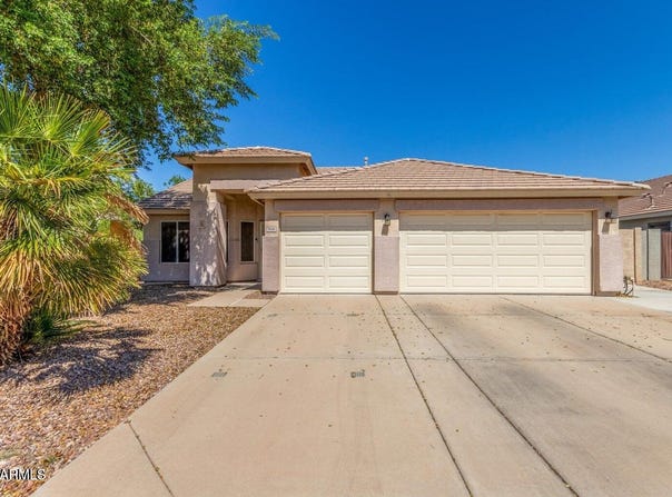 5648 E HOLMES Avenue, Mesa, AZ 85206