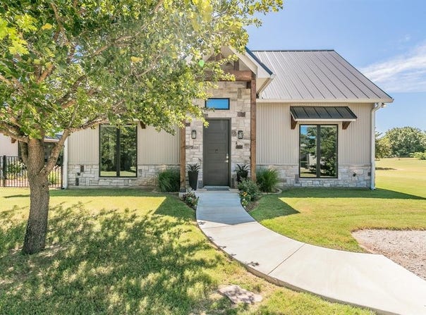 7261 FM 1655, Forestburg, TX 76225