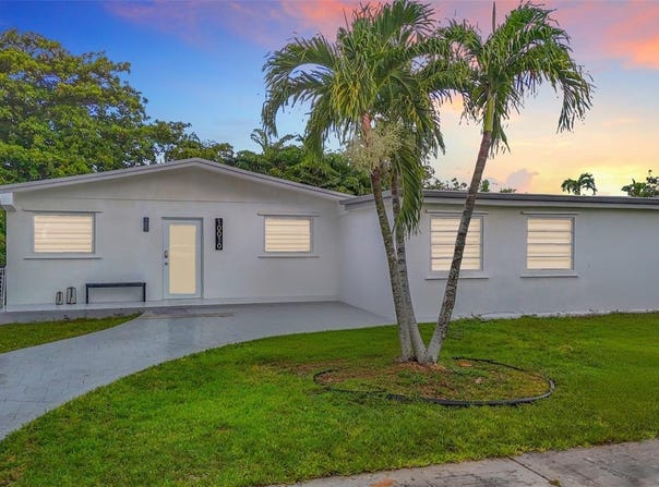 10010 SW 213TH TERRACE, CUTLER BAY, FL 33189