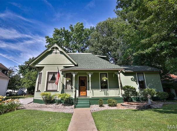 213 N Fillmore Street, Edwardsville, IL 62025
