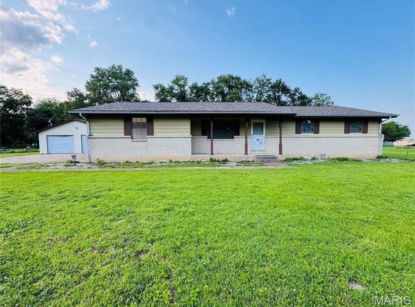 363 Harrison Lane, Poplar Bluff, MO 63901