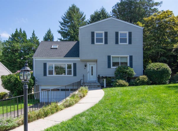 21 Eunice Court, Tarrytown, NY 10591