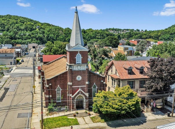 50 S NICHOLS Street, SAINT CLAIR, PA 17970