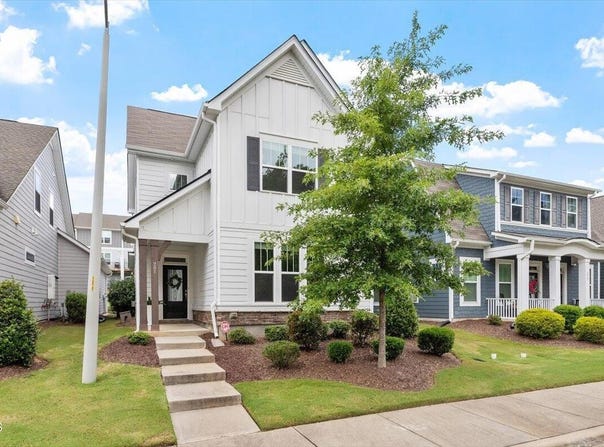 208 Old Ride Drive, Holly Springs, NC 27540