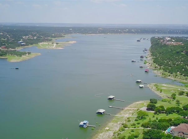 20704 E Lakeshore DR, Spicewood, TX 78669