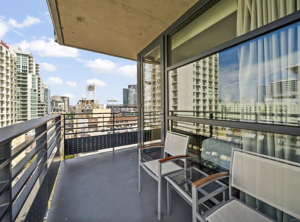 207 5th Ave, San Diego, CA 92101