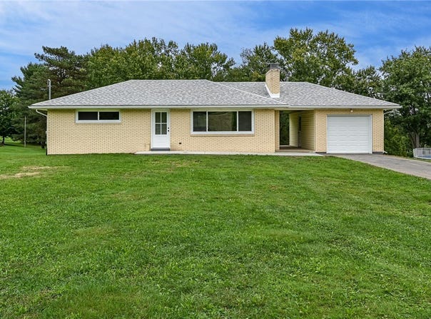 168 Clearview St, Chippewa Twp, PA 15010