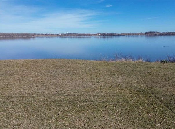 1315 & 1319 Frank Hall Drive, Albert Lea, MN 56007