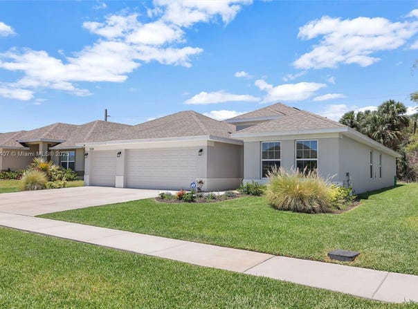 5338 Lugo St, Fort Pierce, FL 34951