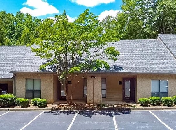875 Old Roswell Road, Roswell, GA 30076